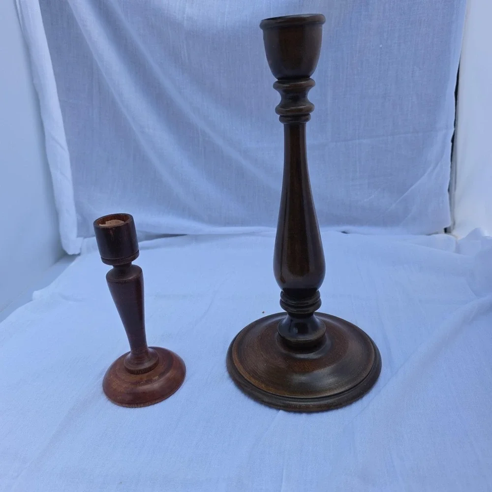 Vtg‎ Wood Candlestick Holders Pair Brown Turned Pedestal Taper Spindle Decor